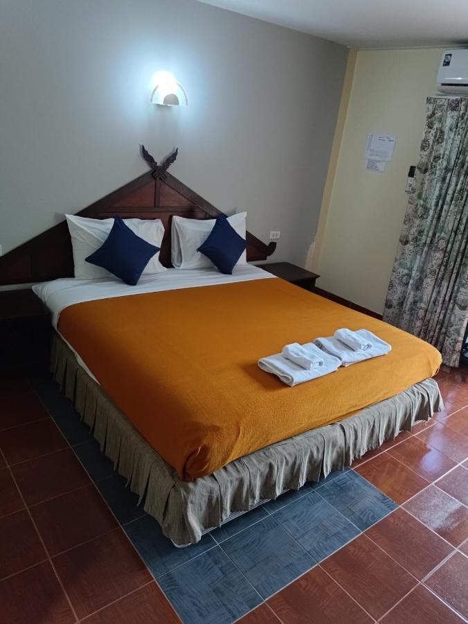 Ban Nam Mao Resort Na Chom Thian Eksteriør billede