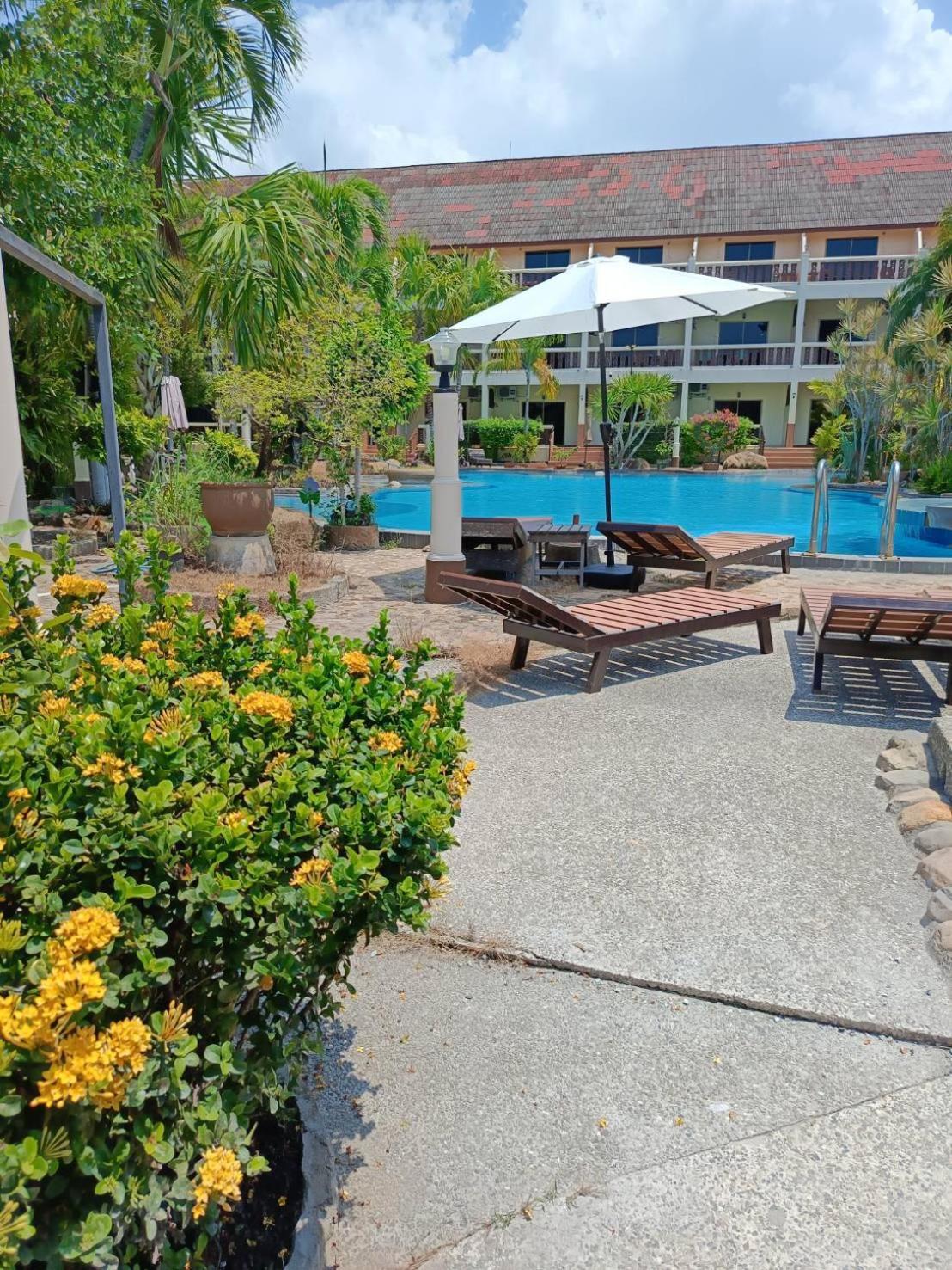 Ban Nam Mao Resort Na Chom Thian Eksteriør billede