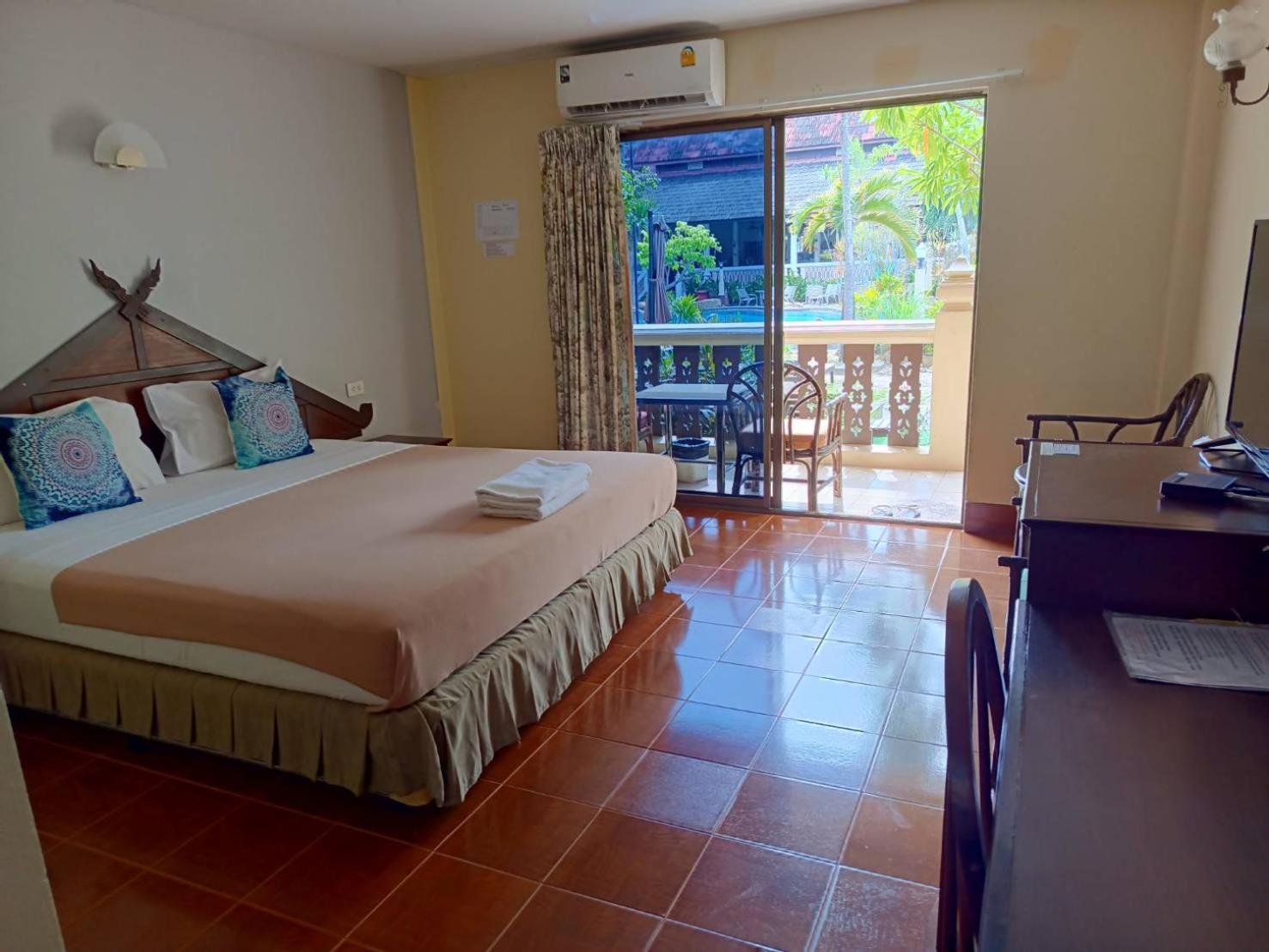 Ban Nam Mao Resort Na Chom Thian Eksteriør billede