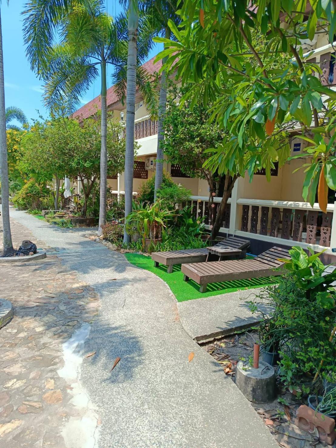 Ban Nam Mao Resort Na Chom Thian Eksteriør billede