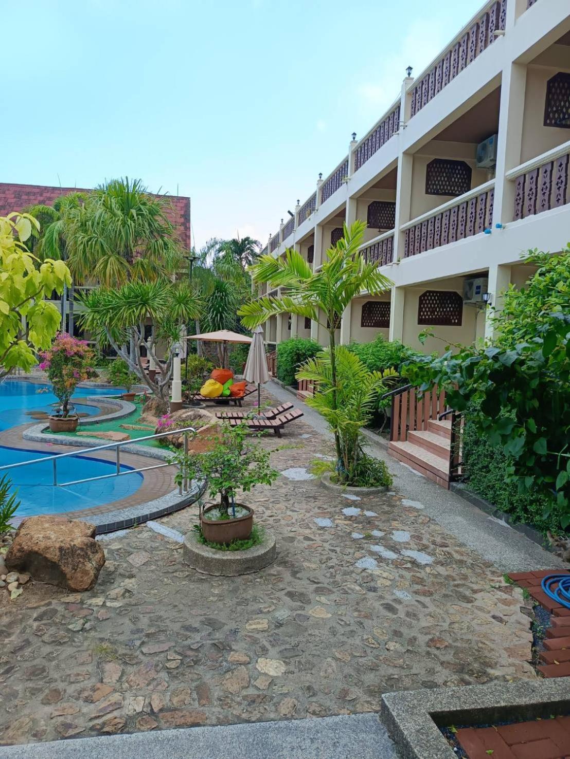 Ban Nam Mao Resort Na Chom Thian Eksteriør billede